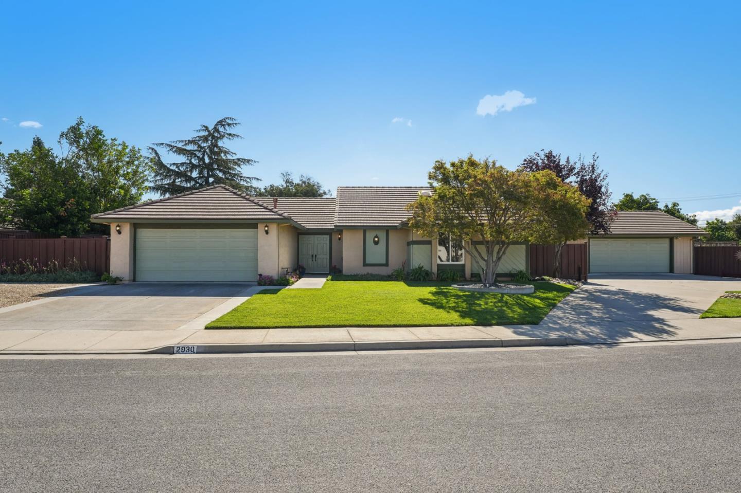 Detail Gallery Image 90 of 97 For 2930 Silverland Ct, San Jose,  CA 95135 - 3 Beds | 2 Baths