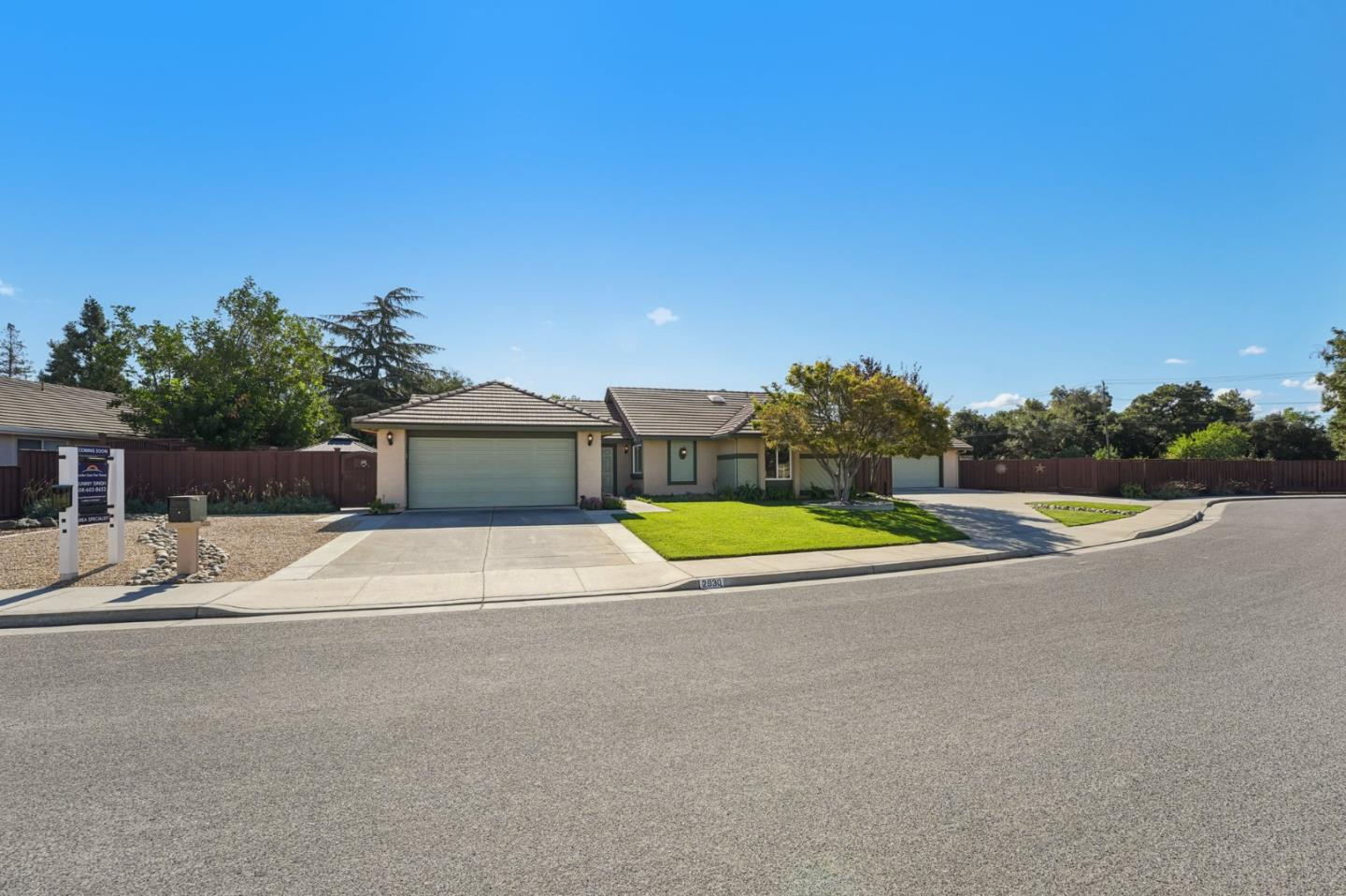 Detail Gallery Image 91 of 97 For 2930 Silverland Ct, San Jose,  CA 95135 - 3 Beds | 2 Baths