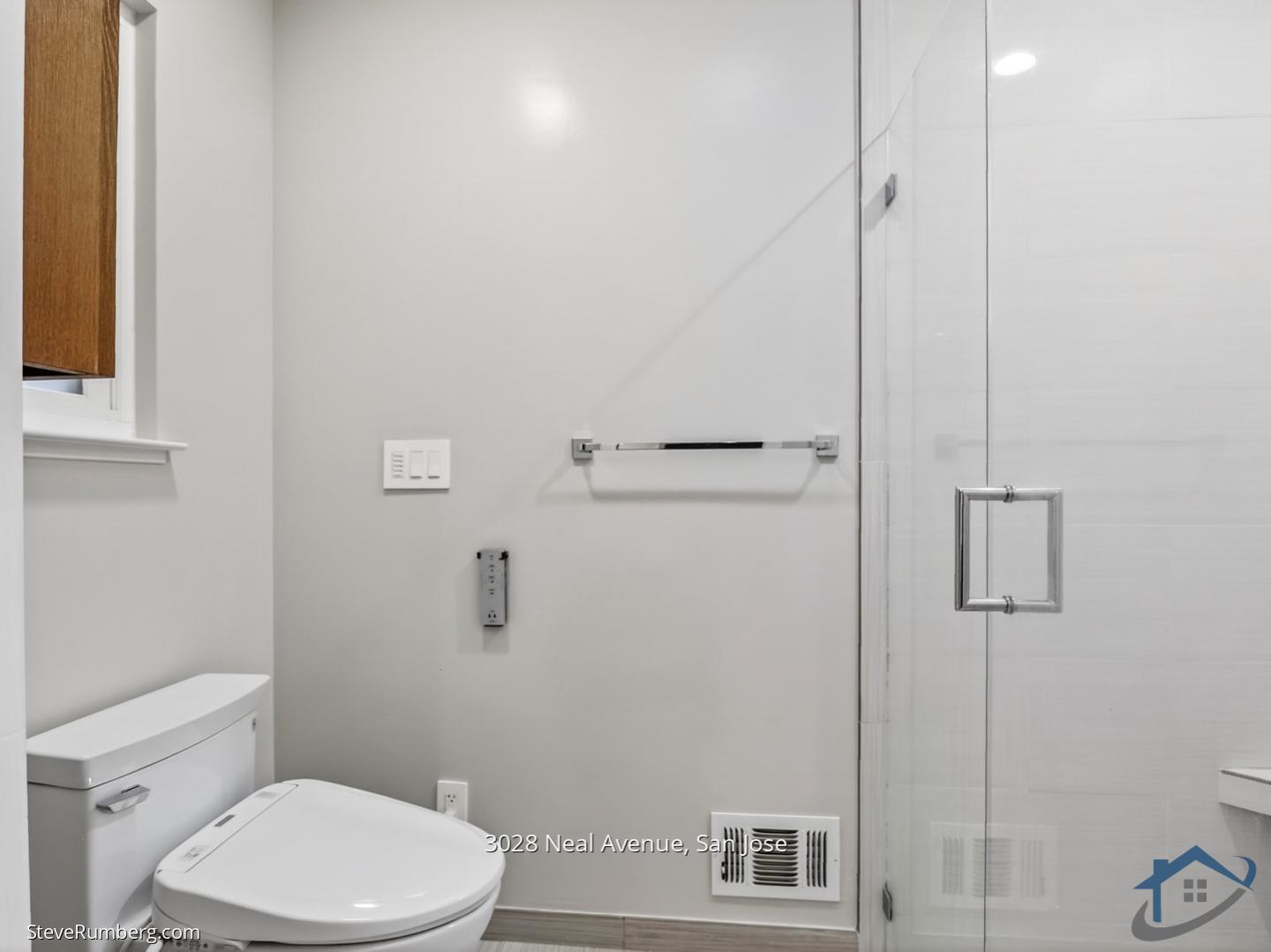 Detail Gallery Image 29 of 49 For 3028 Neal Ave, San Jose,  CA 95128 - 5 Beds | 2/1 Baths