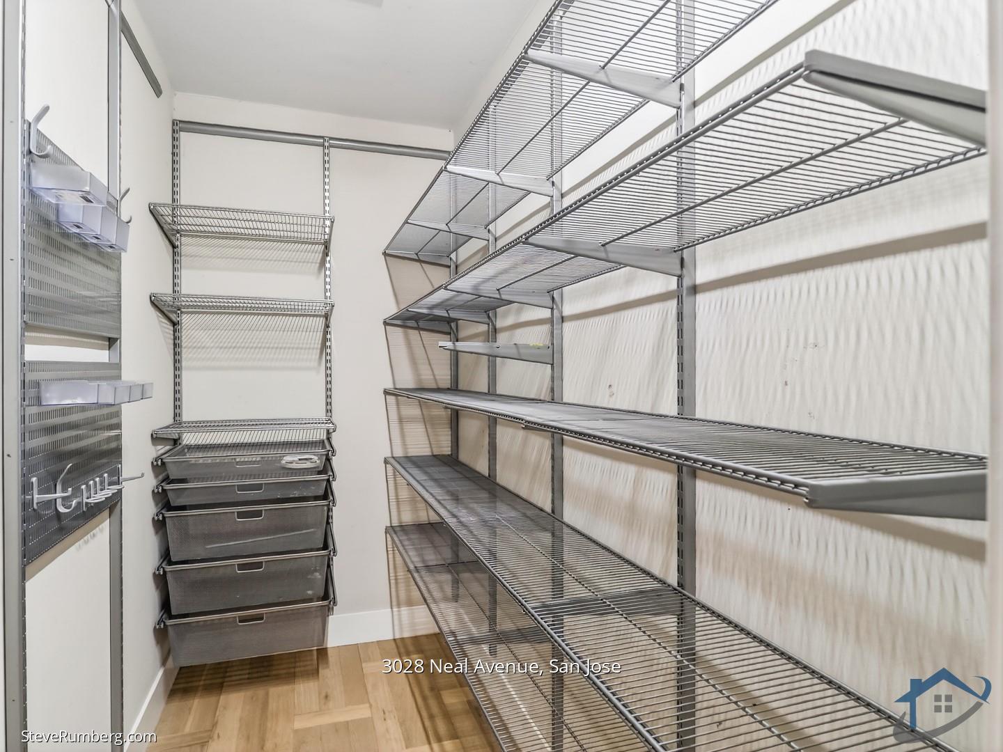 Detail Gallery Image 7 of 49 For 3028 Neal Ave, San Jose,  CA 95128 - 5 Beds | 2/1 Baths