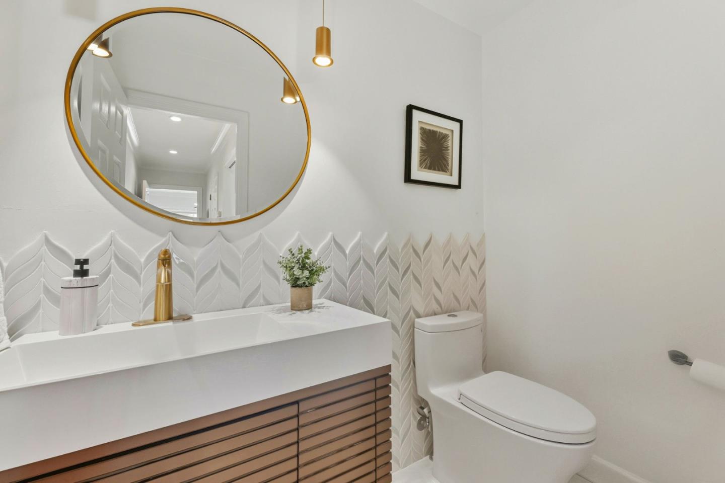 Detail Gallery Image 21 of 54 For 866 Alma Pl, Oakland,  CA 94610 - 4 Beds | 3/1 Baths