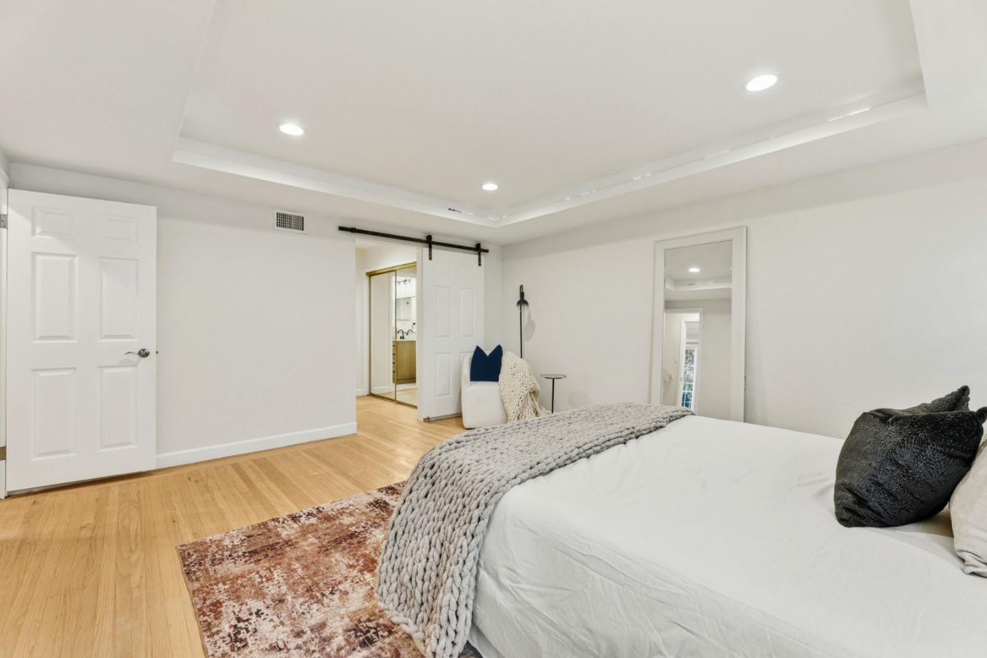 Detail Gallery Image 27 of 54 For 866 Alma Pl, Oakland,  CA 94610 - 4 Beds | 3/1 Baths