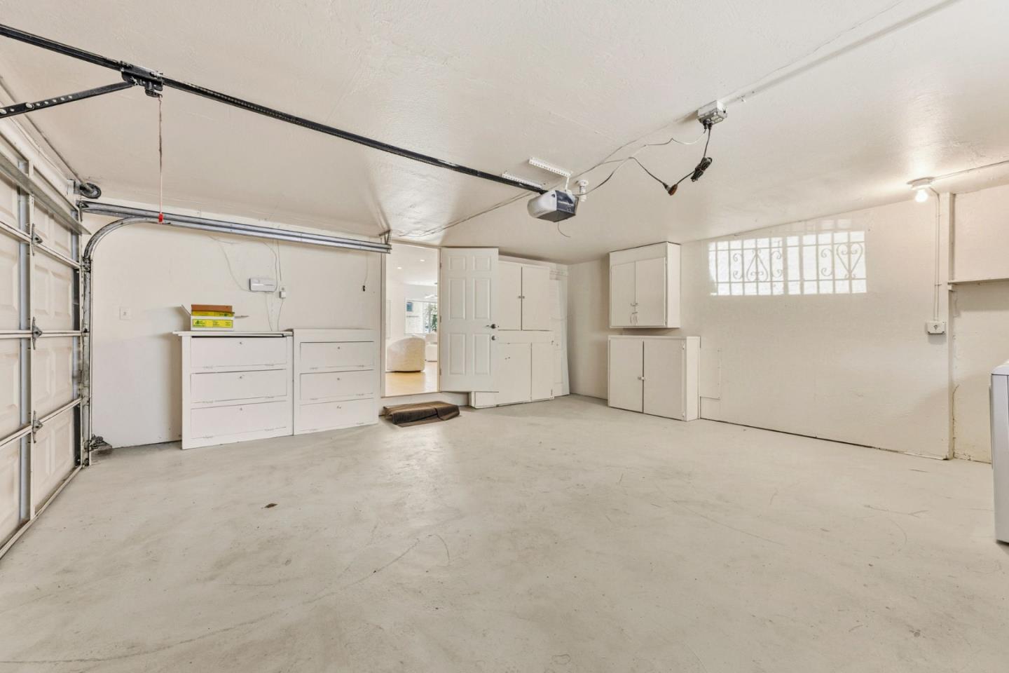 Detail Gallery Image 36 of 54 For 866 Alma Pl, Oakland,  CA 94610 - 4 Beds | 3/1 Baths