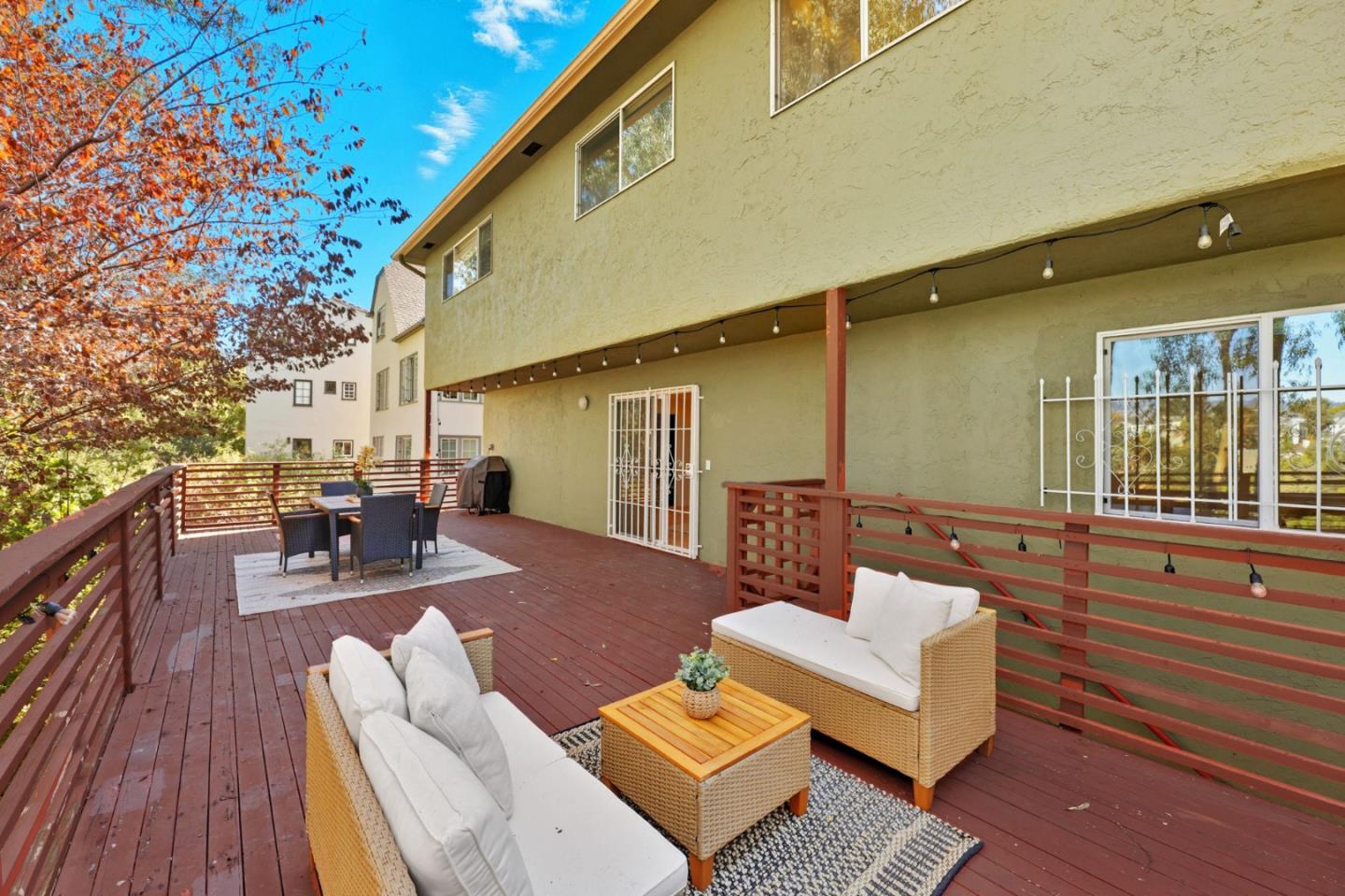 Detail Gallery Image 37 of 54 For 866 Alma Pl, Oakland,  CA 94610 - 4 Beds | 3/1 Baths