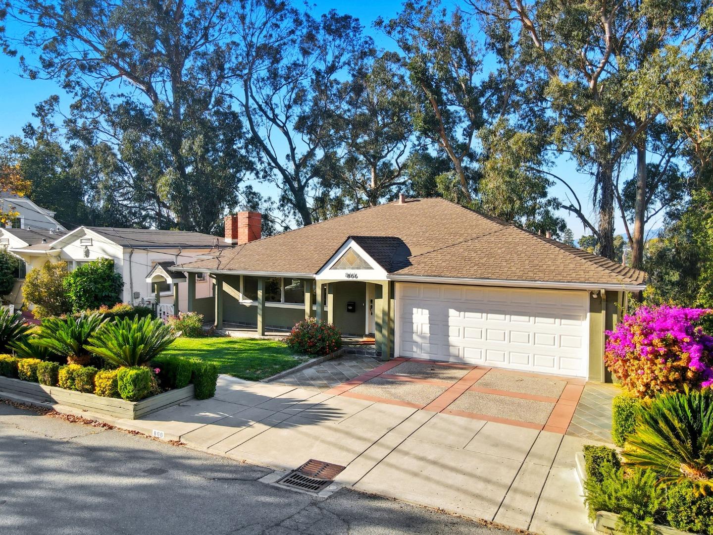 Detail Gallery Image 43 of 54 For 866 Alma Pl, Oakland,  CA 94610 - 4 Beds | 3/1 Baths