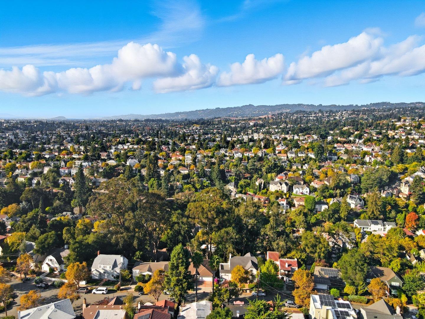 Detail Gallery Image 49 of 54 For 866 Alma Pl, Oakland,  CA 94610 - 4 Beds | 3/1 Baths