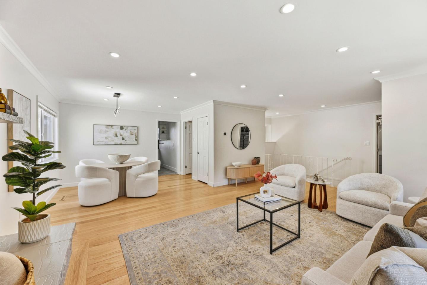 Detail Gallery Image 9 of 54 For 866 Alma Pl, Oakland,  CA 94610 - 4 Beds | 3/1 Baths