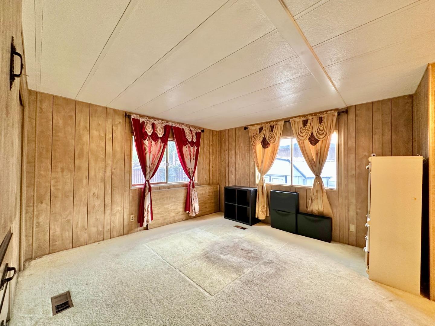 Detail Gallery Image 12 of 19 For 2855 Senter Rd #1,  San Jose,  CA 95111 - 2 Beds | 2 Baths