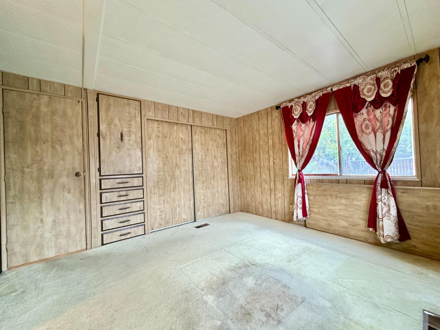 Detail Gallery Image 13 of 19 For 2855 Senter Rd #1,  San Jose,  CA 95111 - 2 Beds | 2 Baths