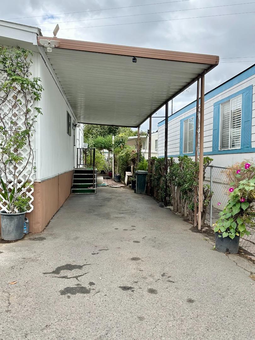 Detail Gallery Image 18 of 19 For 2855 Senter Rd #1,  San Jose,  CA 95111 - 2 Beds | 2 Baths