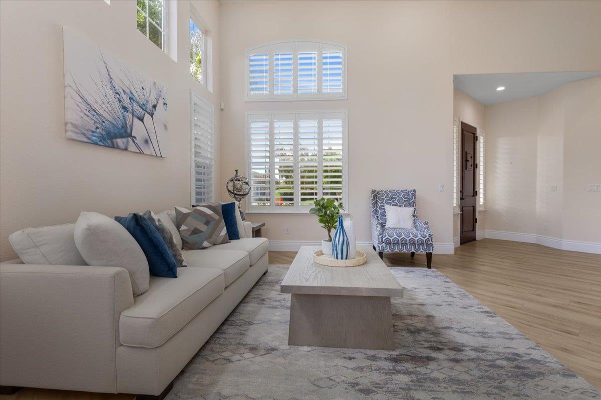 Detail Gallery Image 10 of 51 For 18340 San Antonio Dr, Morgan Hill,  CA 95037 - 5 Beds | 3/1 Baths