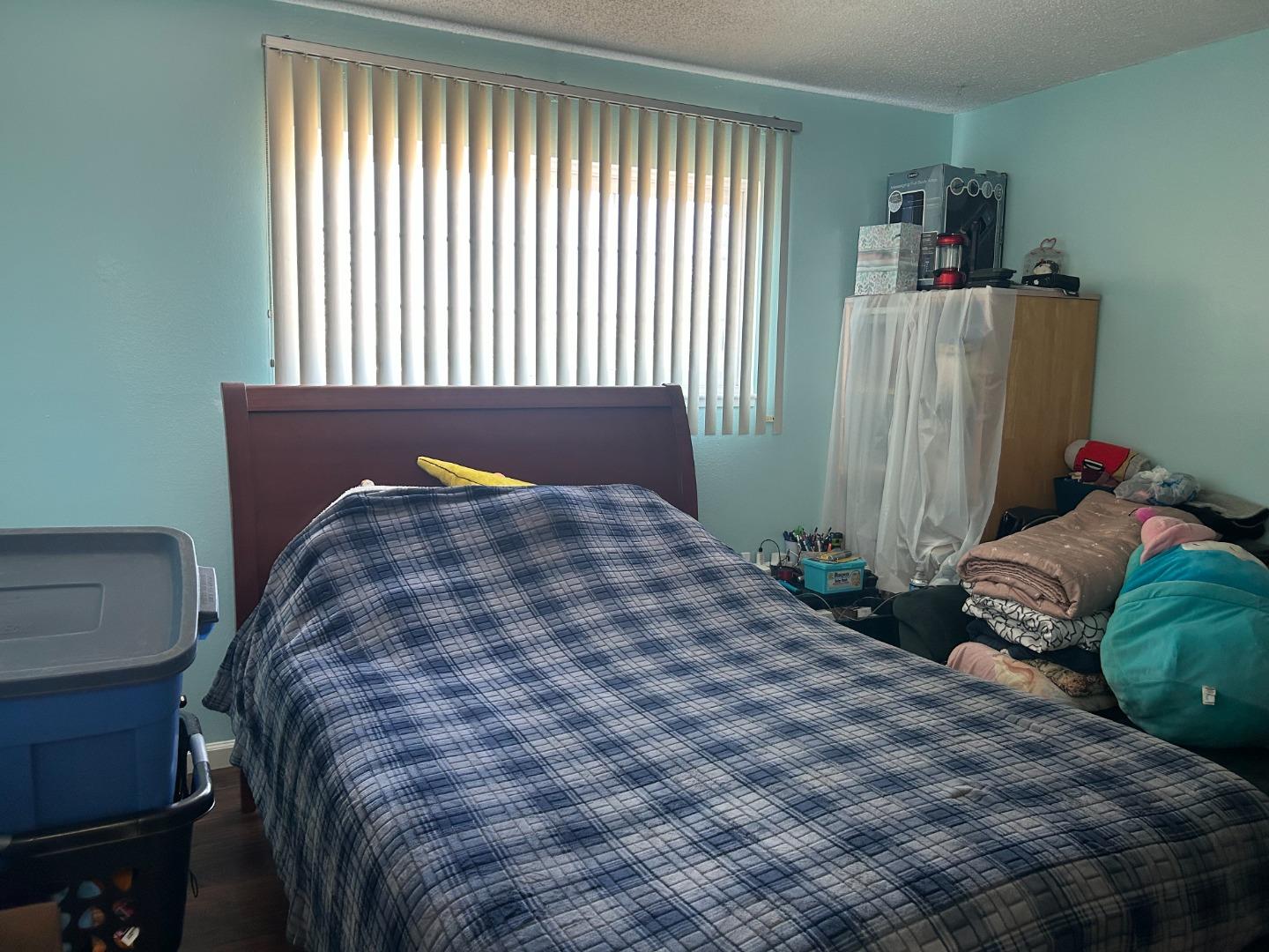 Detail Gallery Image 6 of 8 For 3019 Bayer Dr, Marina,  CA 93933 - 3 Beds | 2 Baths