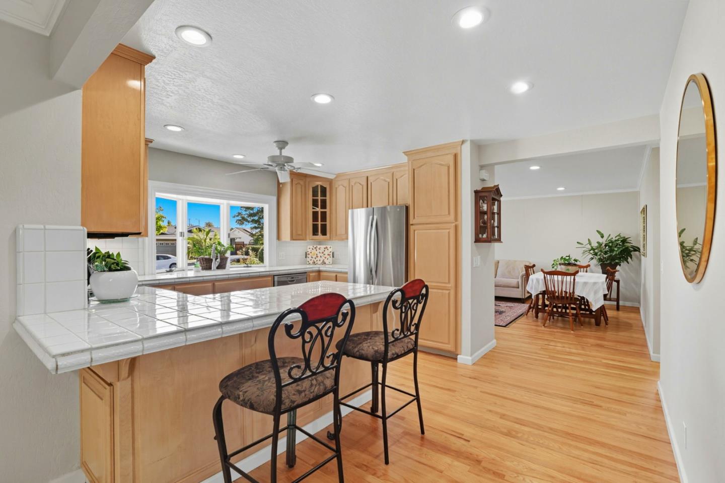 Detail Gallery Image 4 of 22 For 3213 Woodmont Dr, San Jose,  CA 95118 - 3 Beds | 2 Baths