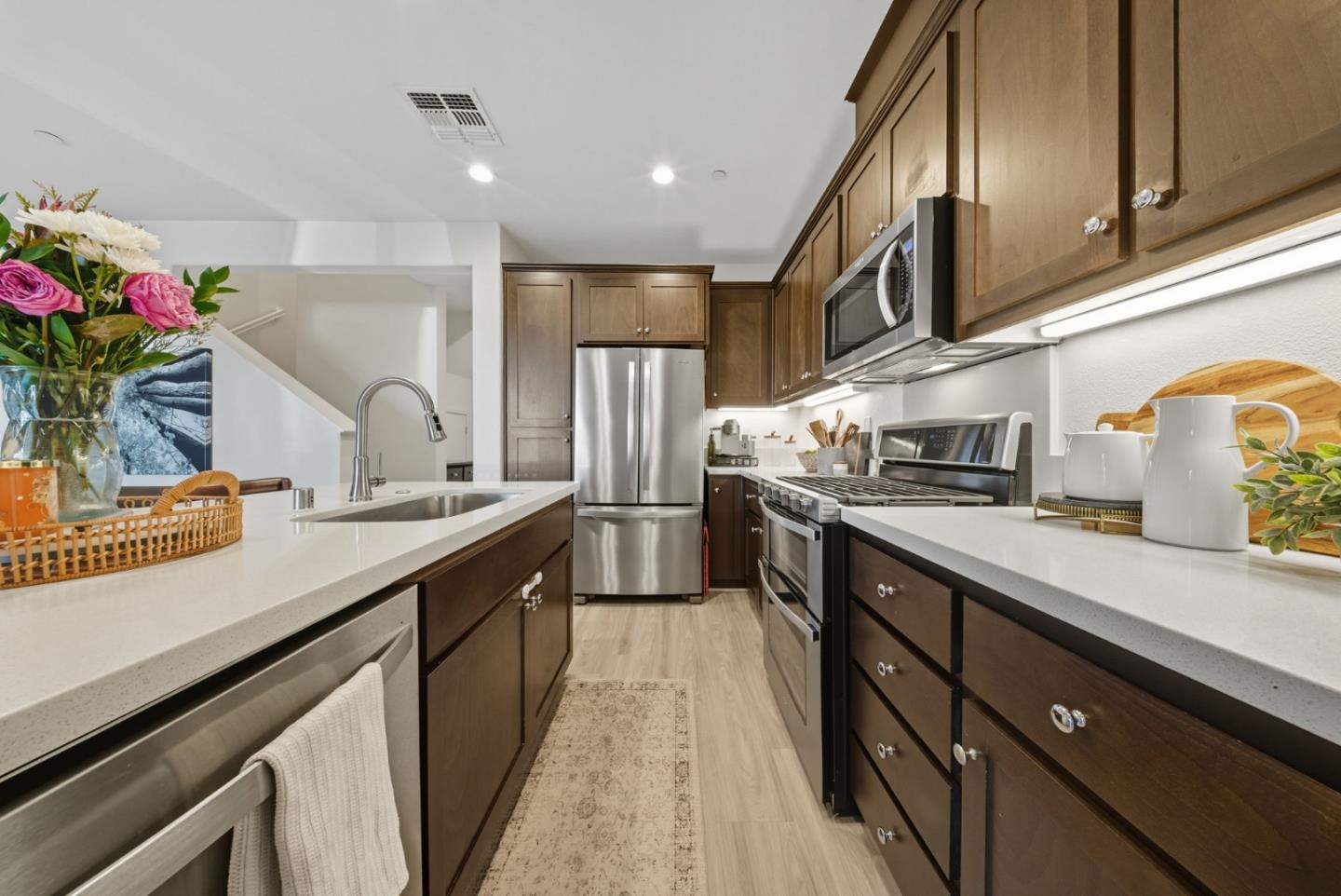 Detail Gallery Image 14 of 54 For 1335 Old Vine Ln, Morgan Hill,  CA 95037 - 3 Beds | 2/1 Baths