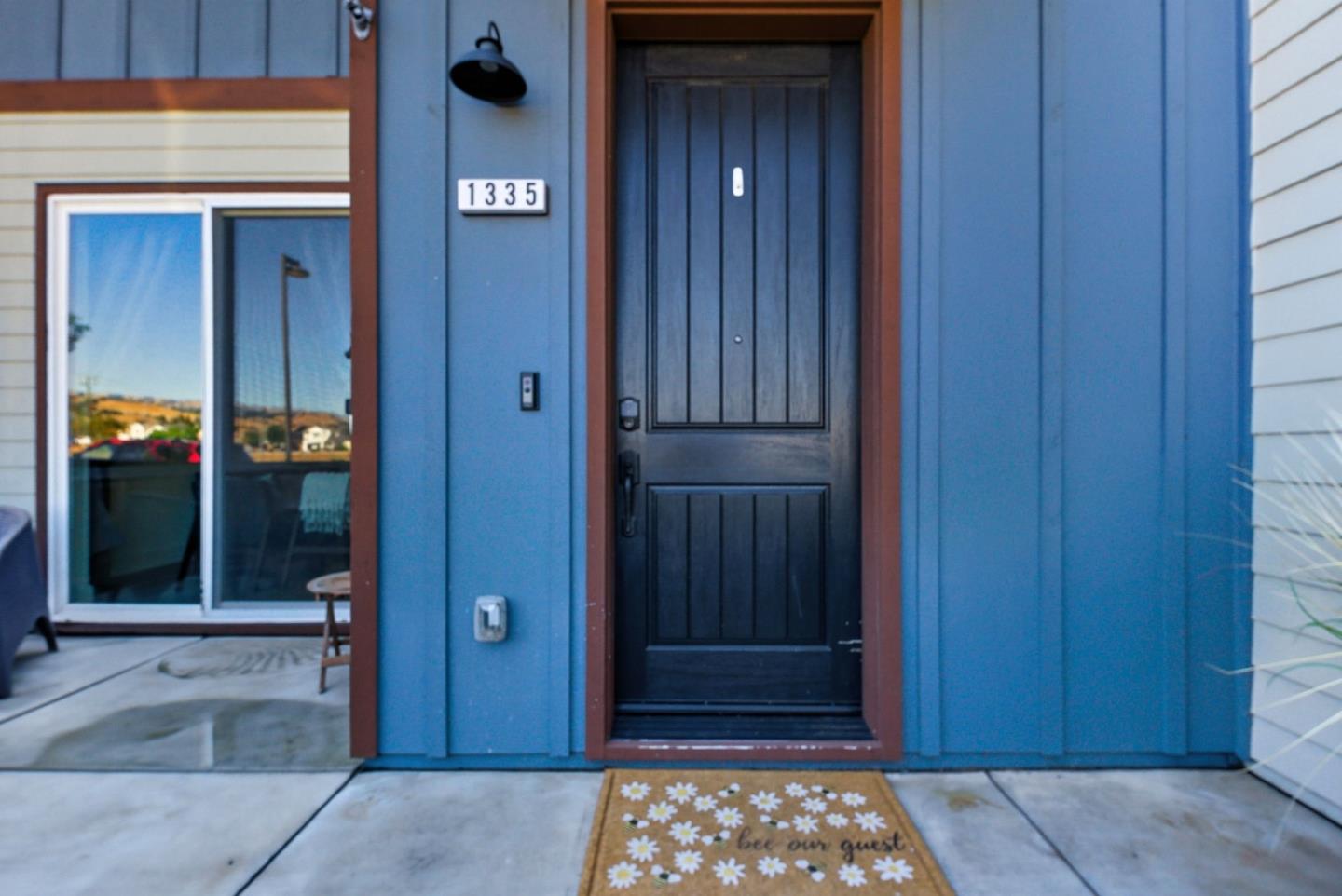 Detail Gallery Image 7 of 54 For 1335 Old Vine Ln, Morgan Hill,  CA 95037 - 3 Beds | 2/1 Baths