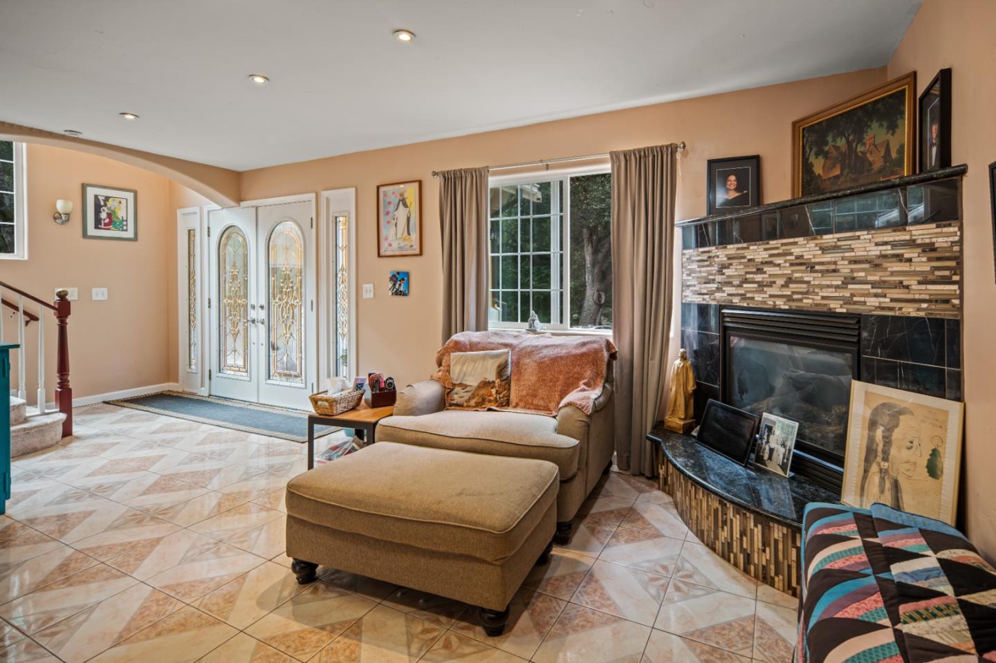 Detail Gallery Image 8 of 42 For 837 Lewis Rd, Royal Oaks,  CA 95076 - 6 Beds | 4 Baths