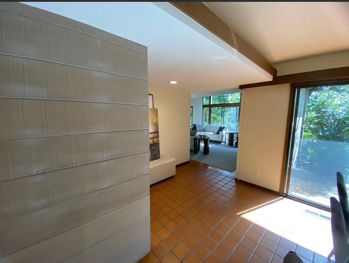 Detail Gallery Image 4 of 5 For 110 Glenwood Ave, Atherton,  CA 94027 - 5 Beds | 3/1 Baths