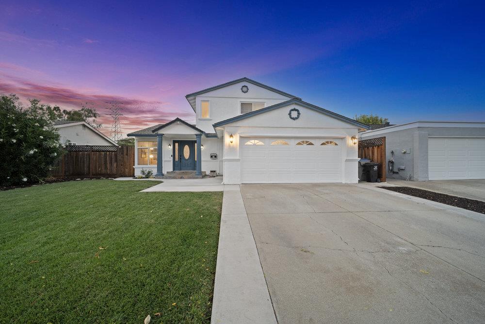 Detail Gallery Image 2 of 41 For 273 Jaggers Dr, San Jose,  CA 95119 - 4 Beds | 2 Baths