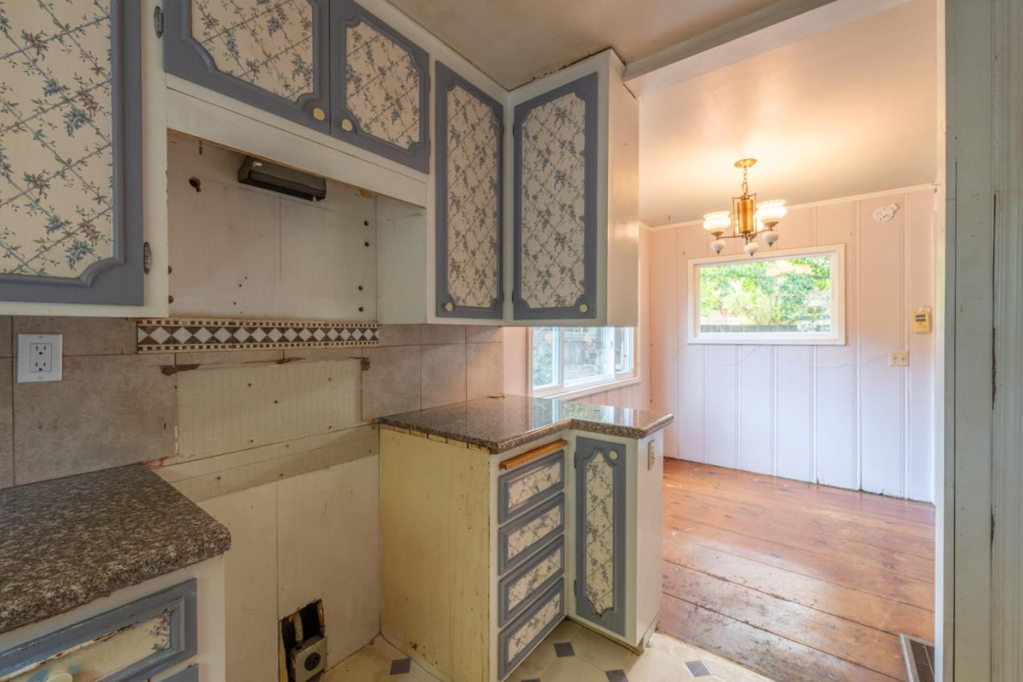 Detail Gallery Image 7 of 30 For 16 Paso Cresta, Carmel Valley,  CA 93924 - 3 Beds | 1/1 Baths