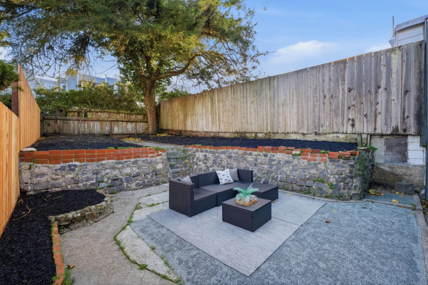 Detail Gallery Image 28 of 36 For 561 Winchester St, Daly City,  CA 94014 - 2 Beds | 1 Baths