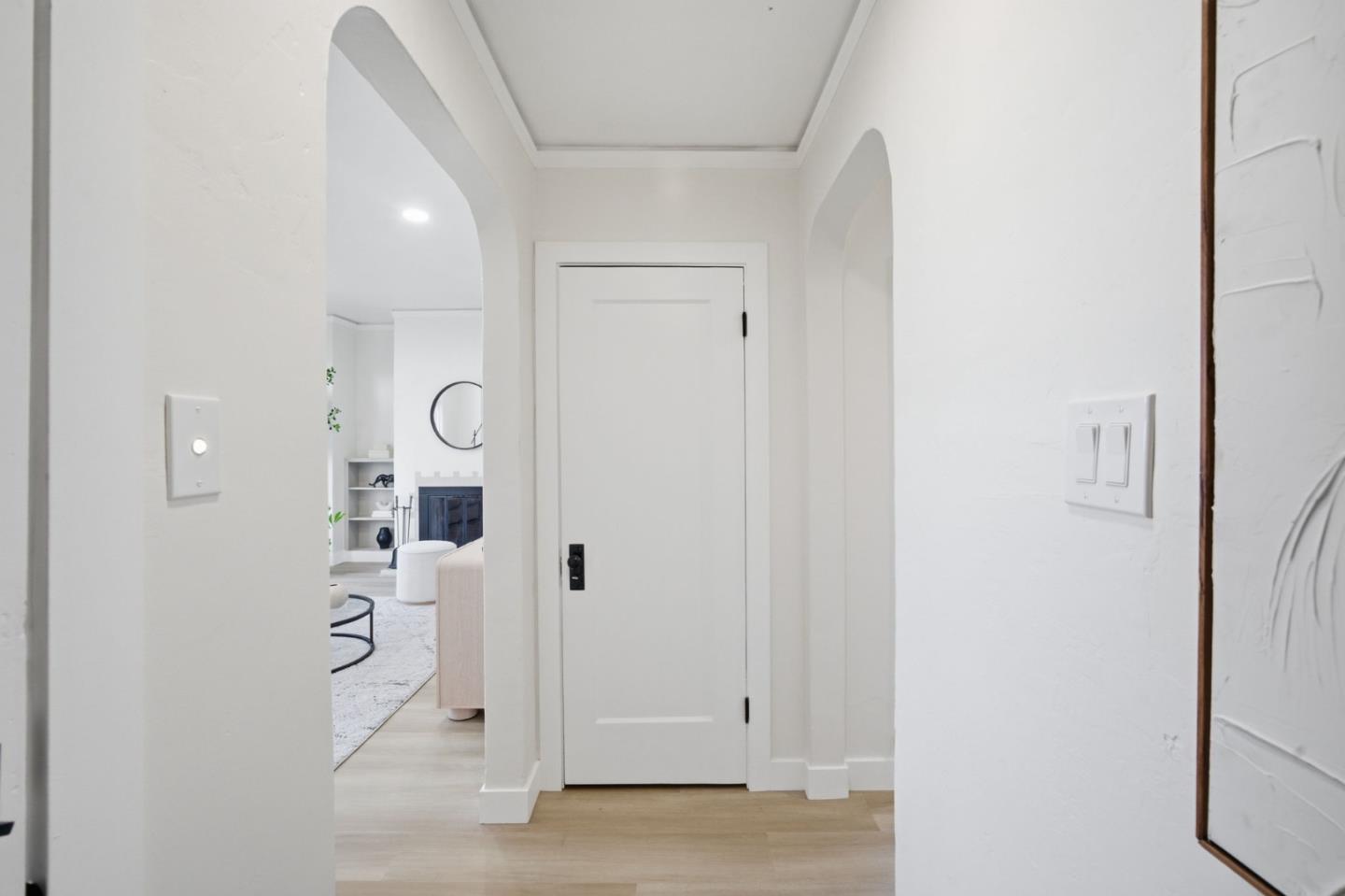 Detail Gallery Image 5 of 36 For 561 Winchester St, Daly City,  CA 94014 - 2 Beds | 1 Baths