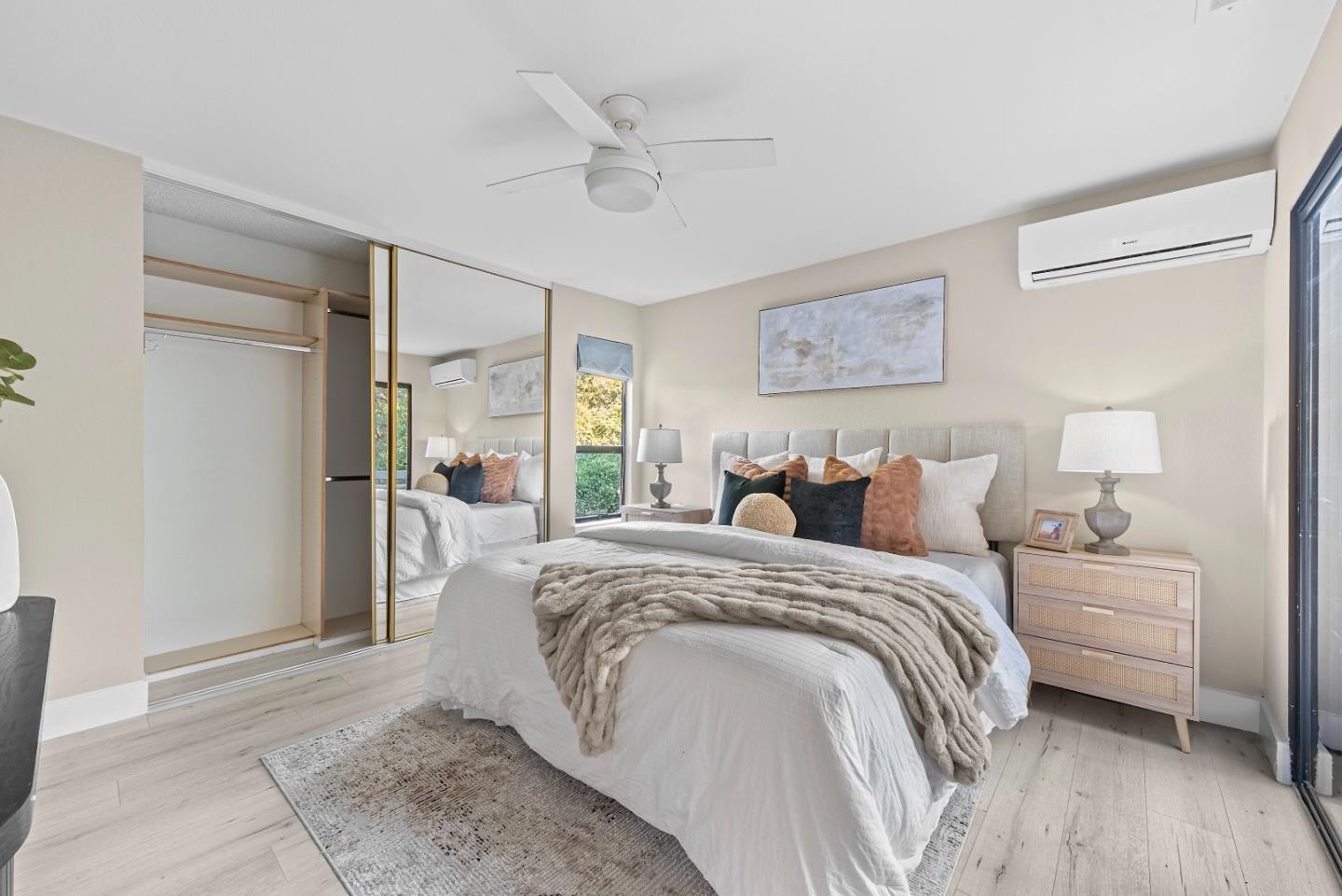 Detail Gallery Image 11 of 31 For 966 Silicon Dr, San Jose,  CA 95126 - 3 Beds | 2 Baths