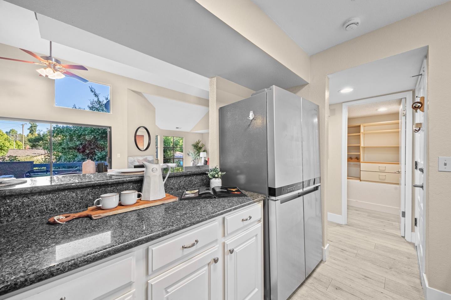 Detail Gallery Image 9 of 31 For 966 Silicon Dr, San Jose,  CA 95126 - 3 Beds | 2 Baths