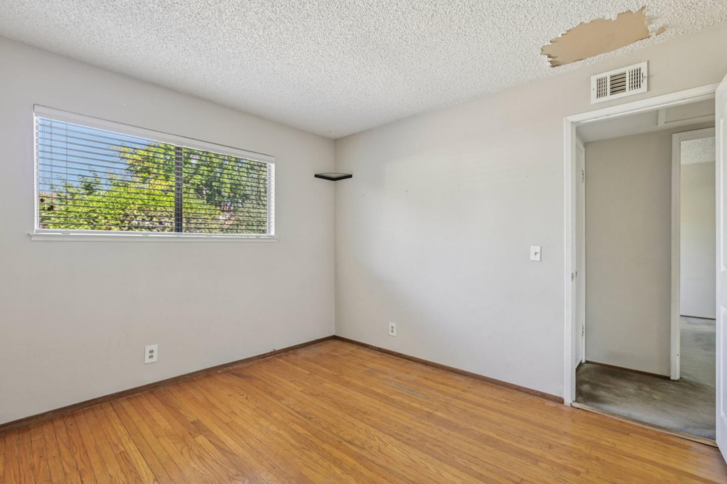 Detail Gallery Image 12 of 15 For 729 Calero Ave, San Jose,  CA 95123 - 3 Beds | 2 Baths