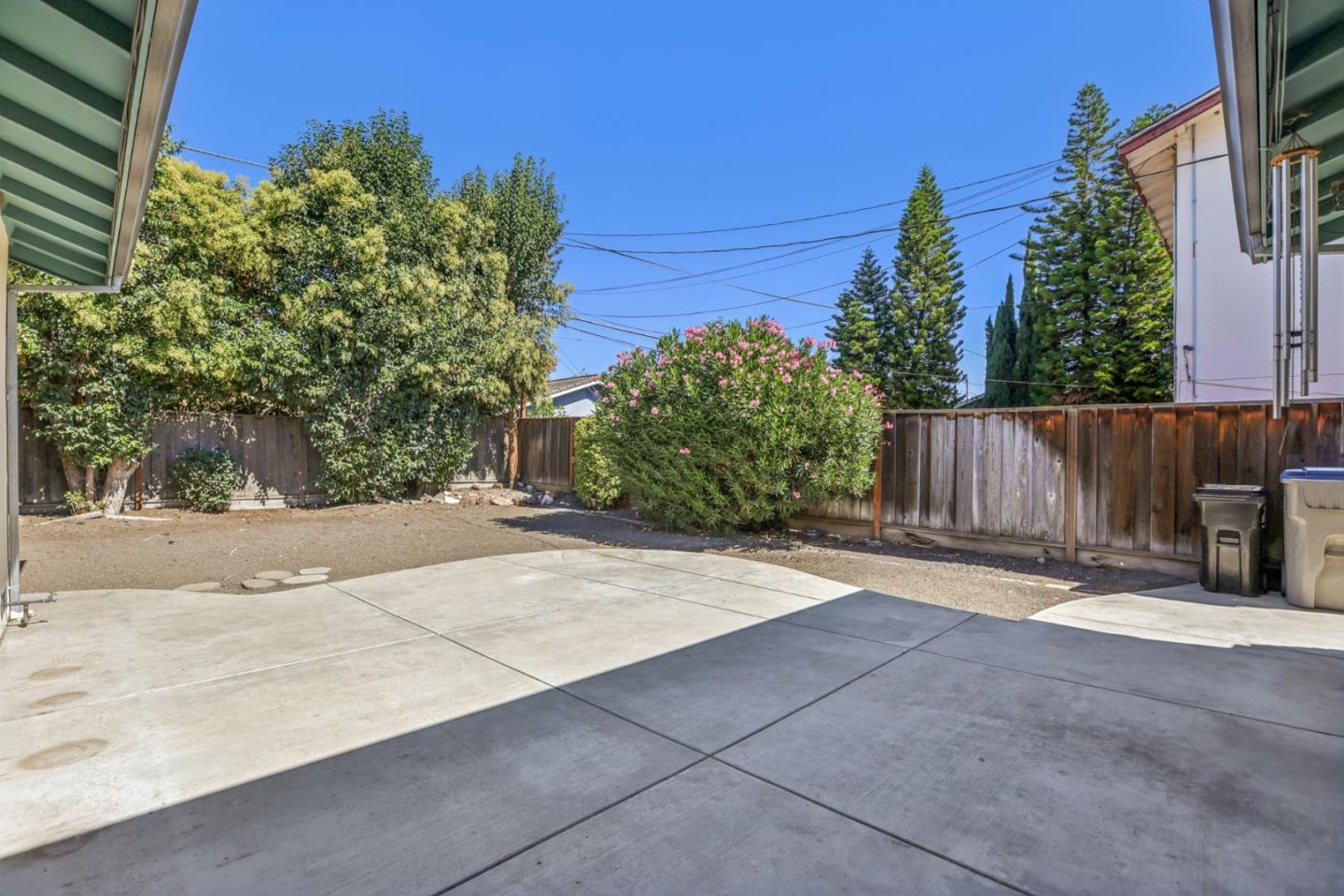 Detail Gallery Image 13 of 15 For 729 Calero Ave, San Jose,  CA 95123 - 3 Beds | 2 Baths