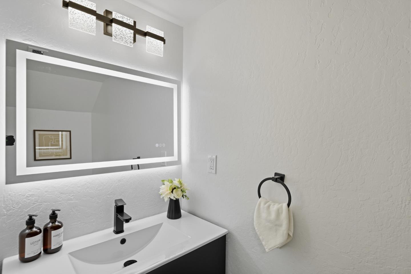 Detail Gallery Image 16 of 36 For 101 Redding Rd #A4,  Campbell,  CA 95008 - 2 Beds | 1/1 Baths