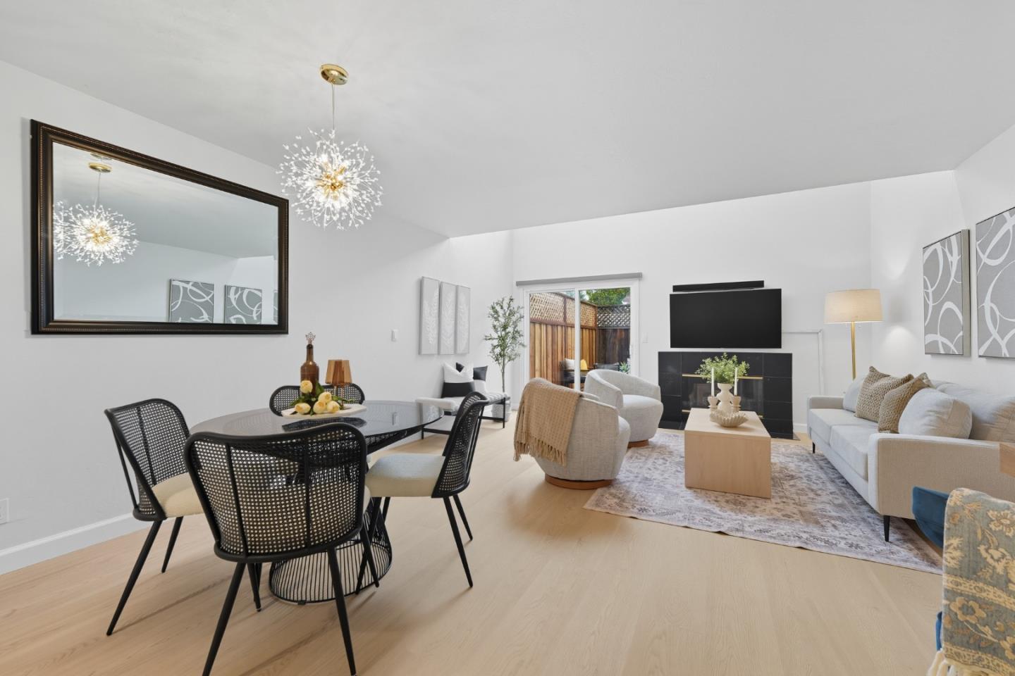 Detail Gallery Image 2 of 36 For 101 Redding Rd #A4,  Campbell,  CA 95008 - 2 Beds | 1/1 Baths