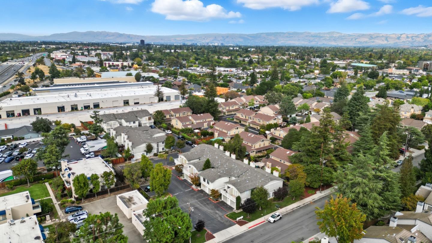 Detail Gallery Image 31 of 36 For 101 Redding Rd #A4,  Campbell,  CA 95008 - 2 Beds | 1/1 Baths