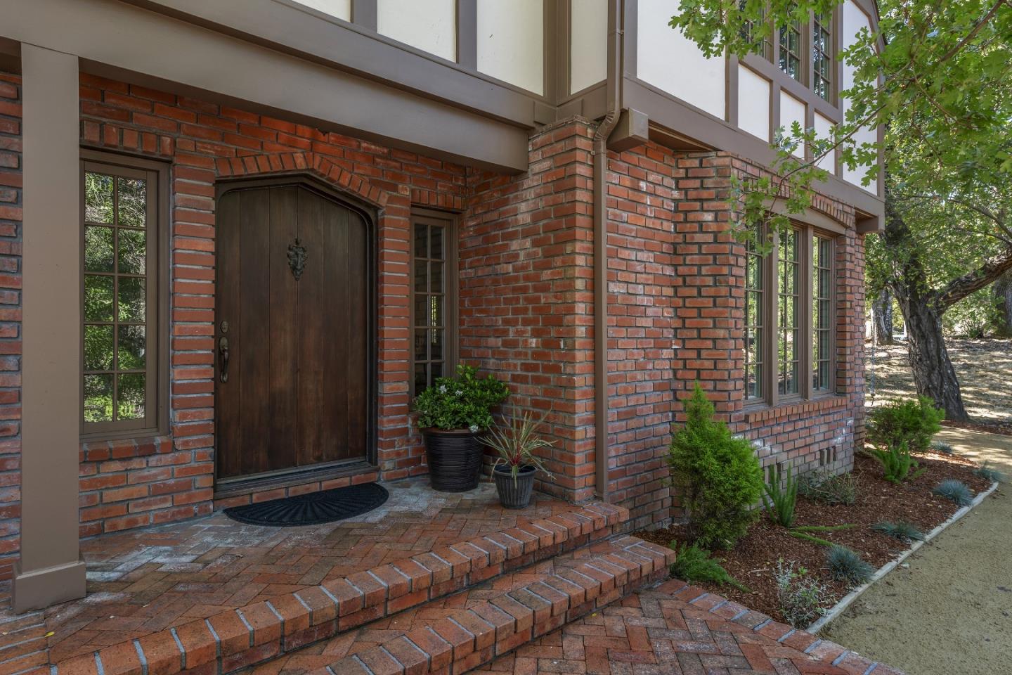 Detail Gallery Image 10 of 49 For 21700 via Regina, Saratoga,  CA 95070 - 4 Beds | 3/1 Baths