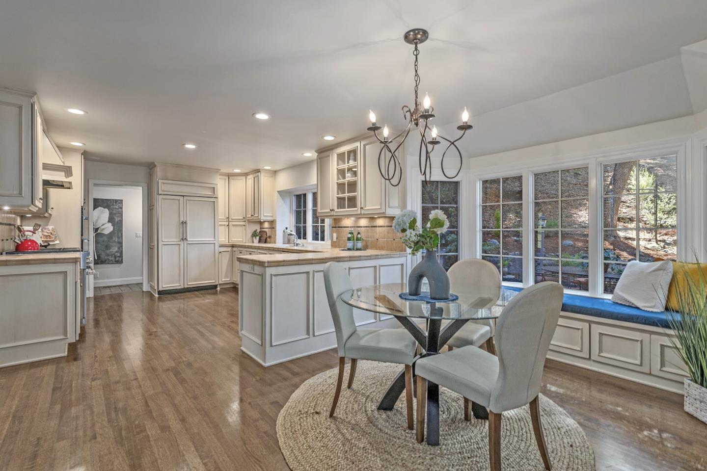 Detail Gallery Image 17 of 49 For 21700 via Regina, Saratoga,  CA 95070 - 4 Beds | 3/1 Baths