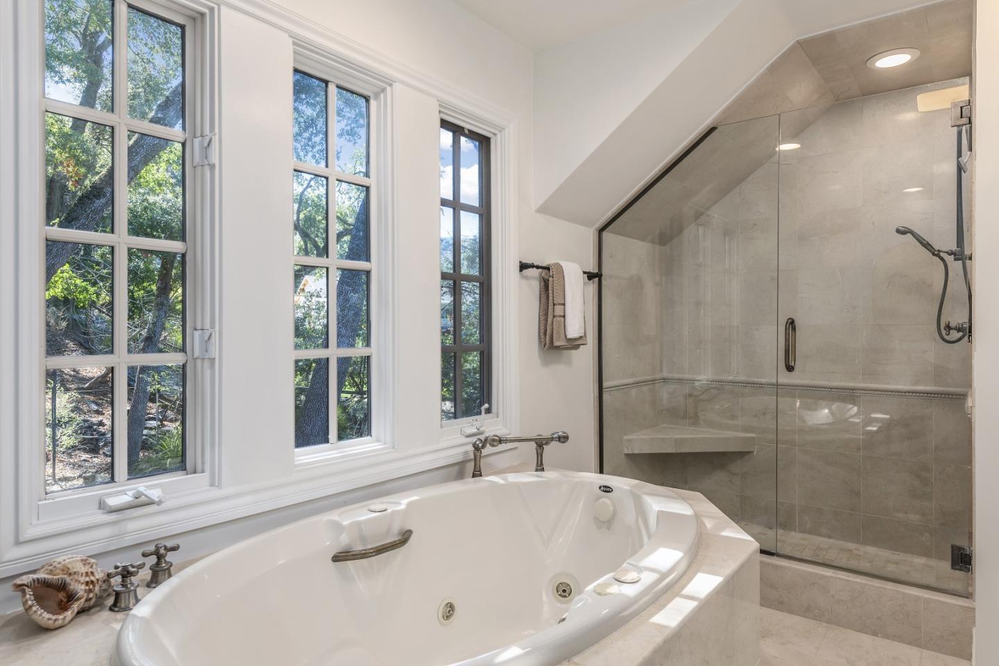 Detail Gallery Image 41 of 49 For 21700 via Regina, Saratoga,  CA 95070 - 4 Beds | 3/1 Baths