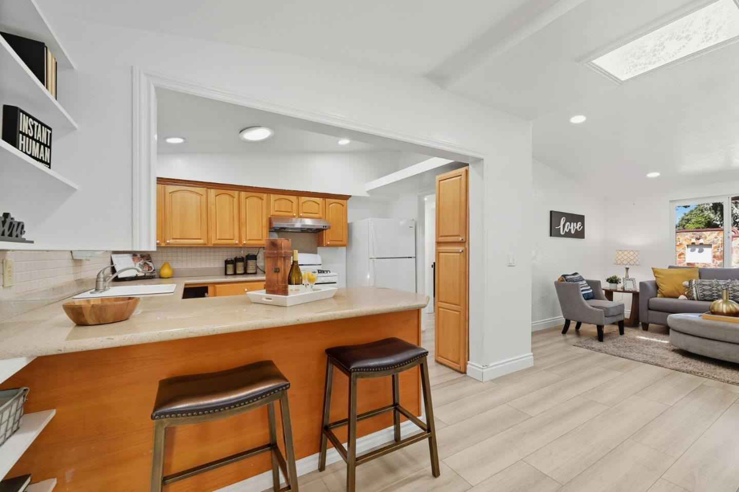 Detail Gallery Image 11 of 41 For 1199 Blazingwood Dr, Sunnyvale,  CA 94089 - 3 Beds | 2 Baths