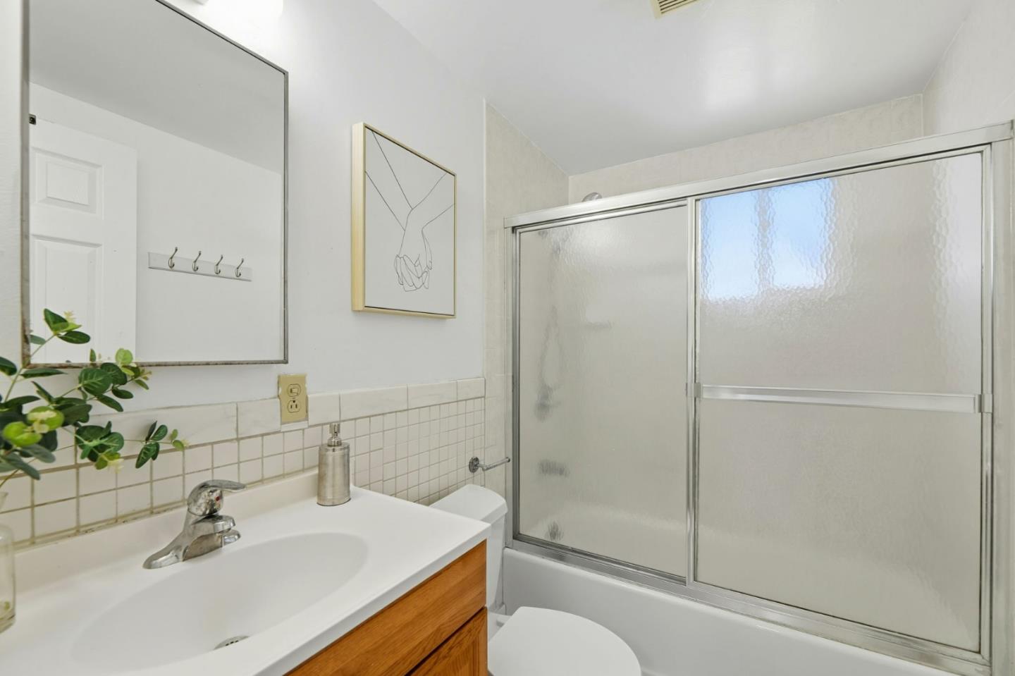 Detail Gallery Image 24 of 41 For 1199 Blazingwood Dr, Sunnyvale,  CA 94089 - 3 Beds | 2 Baths