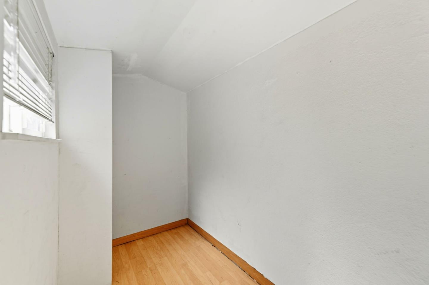 Detail Gallery Image 28 of 41 For 1199 Blazingwood Dr, Sunnyvale,  CA 94089 - 3 Beds | 2 Baths