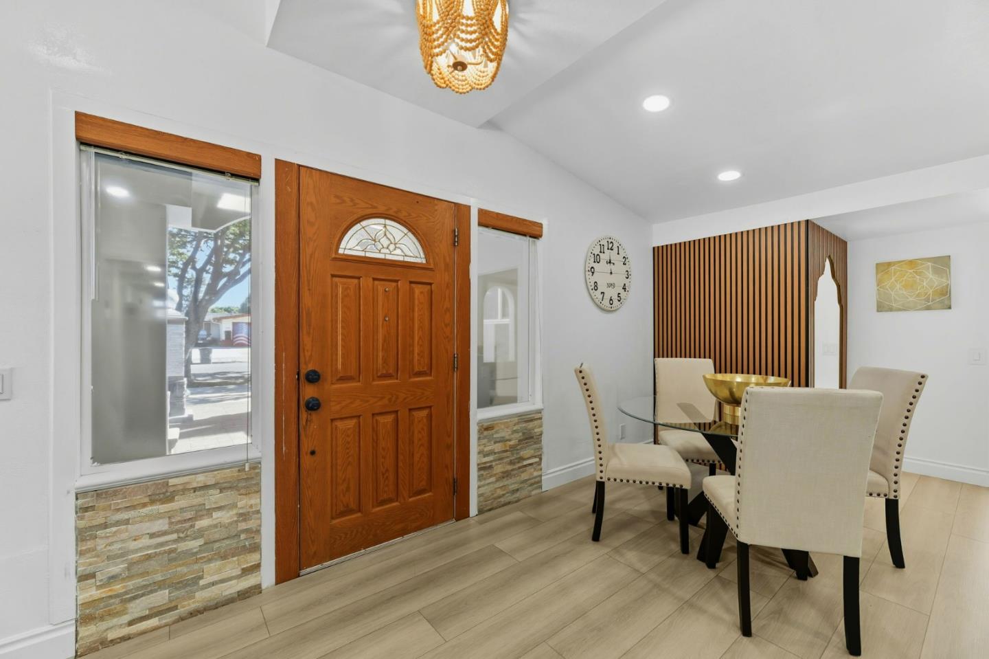 Detail Gallery Image 9 of 41 For 1199 Blazingwood Dr, Sunnyvale,  CA 94089 - 3 Beds | 2 Baths