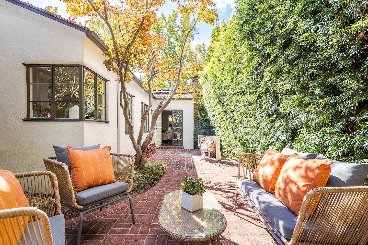 Detail Gallery Image 10 of 11 For 1301 Forest Ave, Palo Alto,  CA 94301 - 3 Beds | 2 Baths