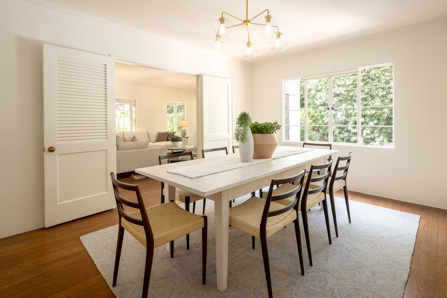 Detail Gallery Image 3 of 11 For 1301 Forest Ave, Palo Alto,  CA 94301 - 3 Beds | 2 Baths