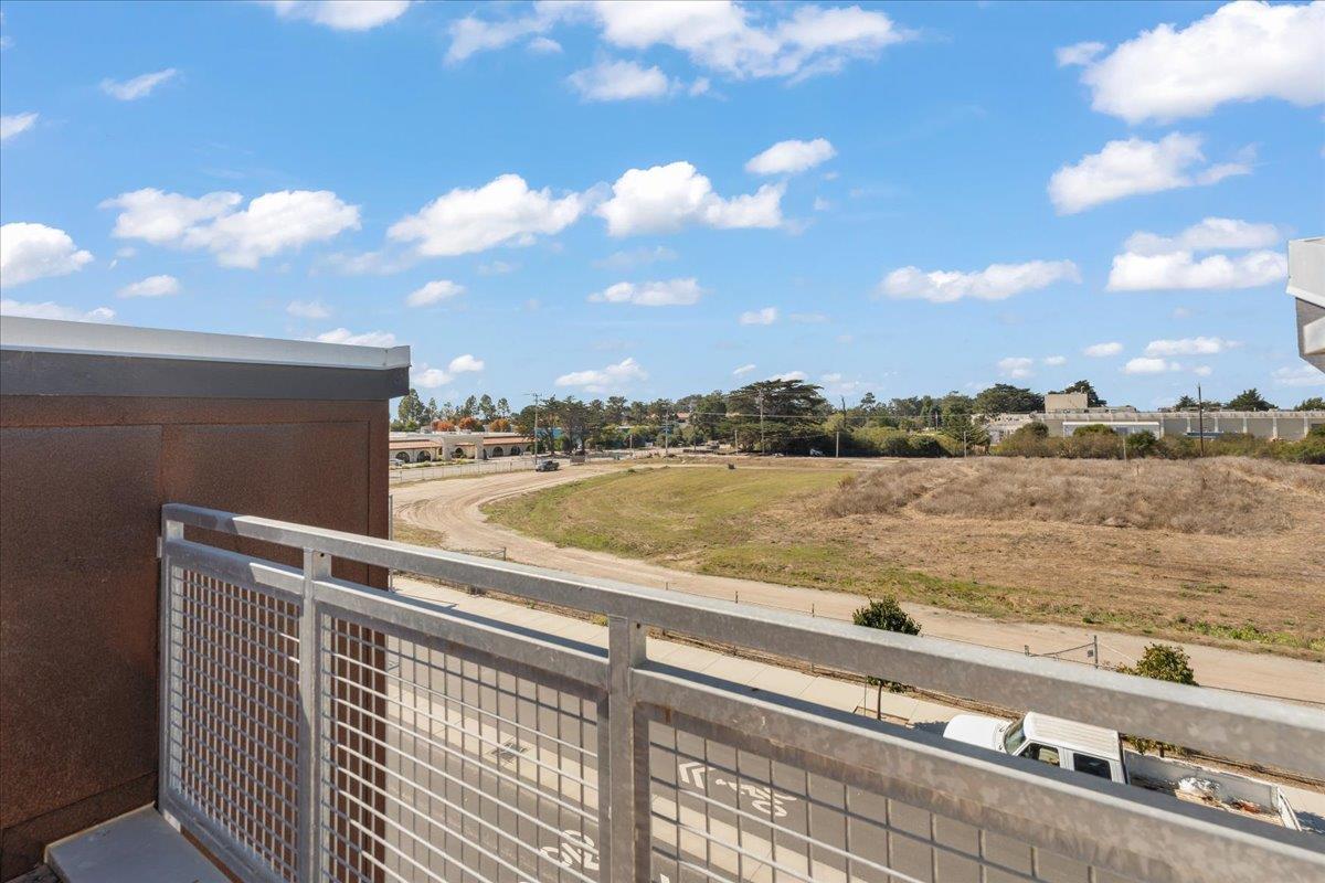 Detail Gallery Image 24 of 25 For 202 Panetta Ave #9,  Santa Cruz,  CA 95060 - 1 Beds | 2/1 Baths