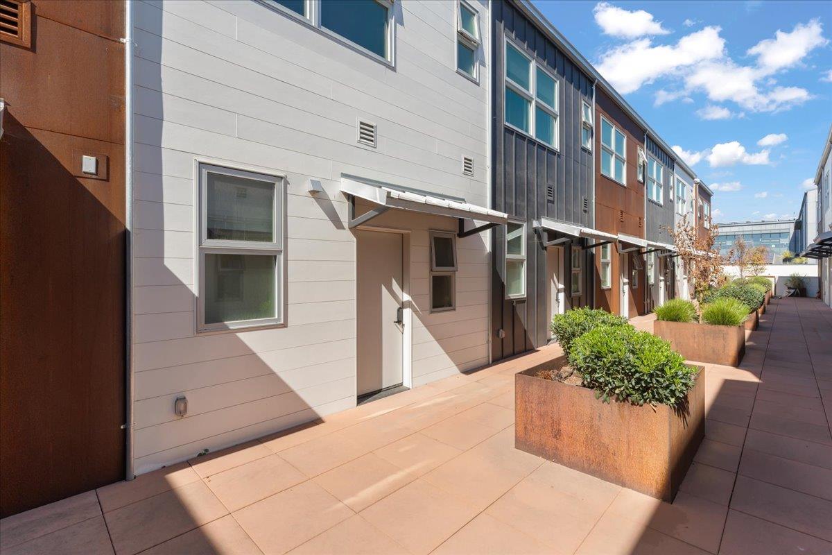 Detail Gallery Image 6 of 25 For 202 Panetta Ave #9,  Santa Cruz,  CA 95060 - 1 Beds | 2/1 Baths