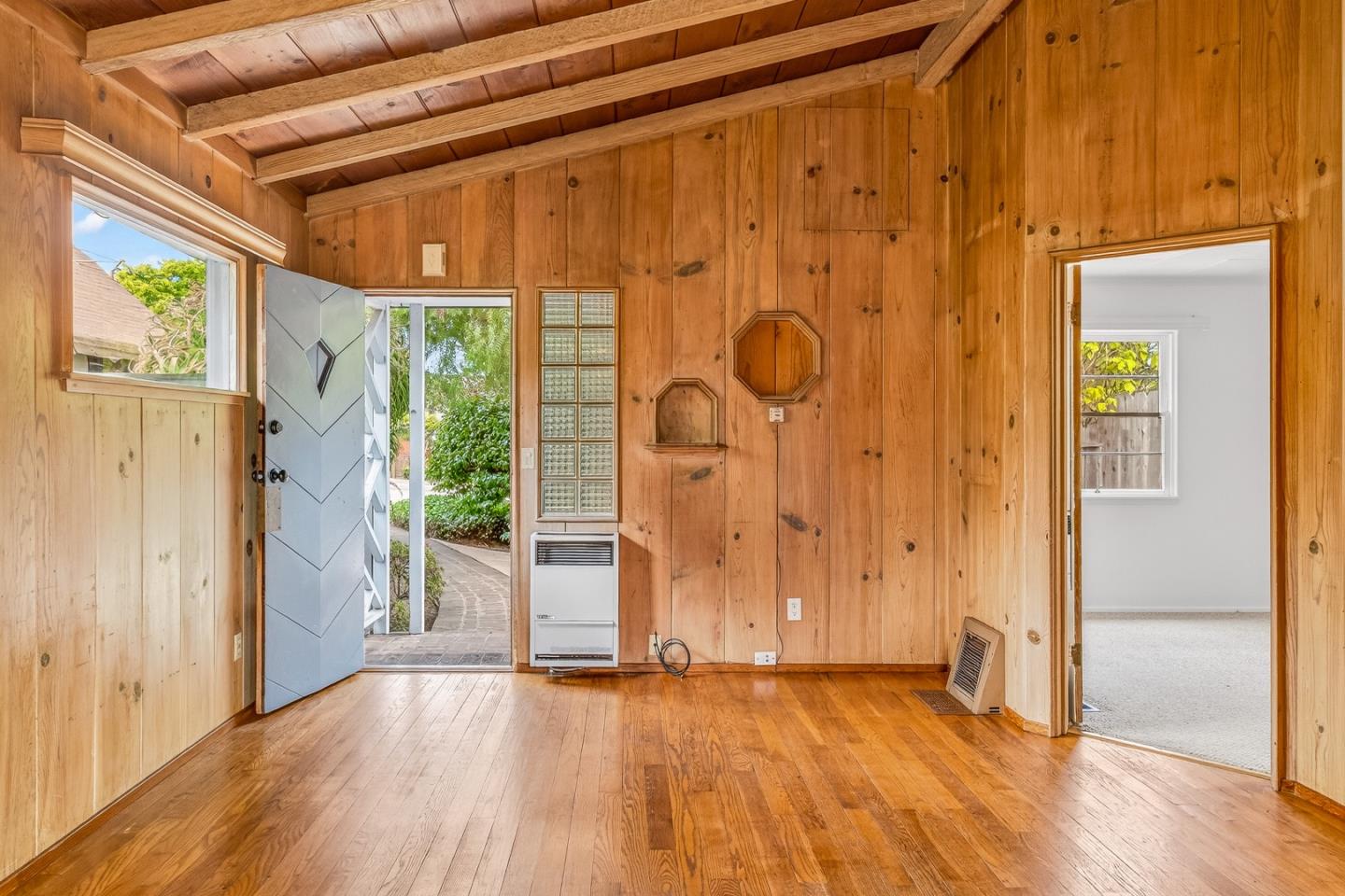 Detail Gallery Image 18 of 24 For 541 & 539 W Franklin St, Monterey,  CA 93940 - 3 Beds | 2/1 Baths