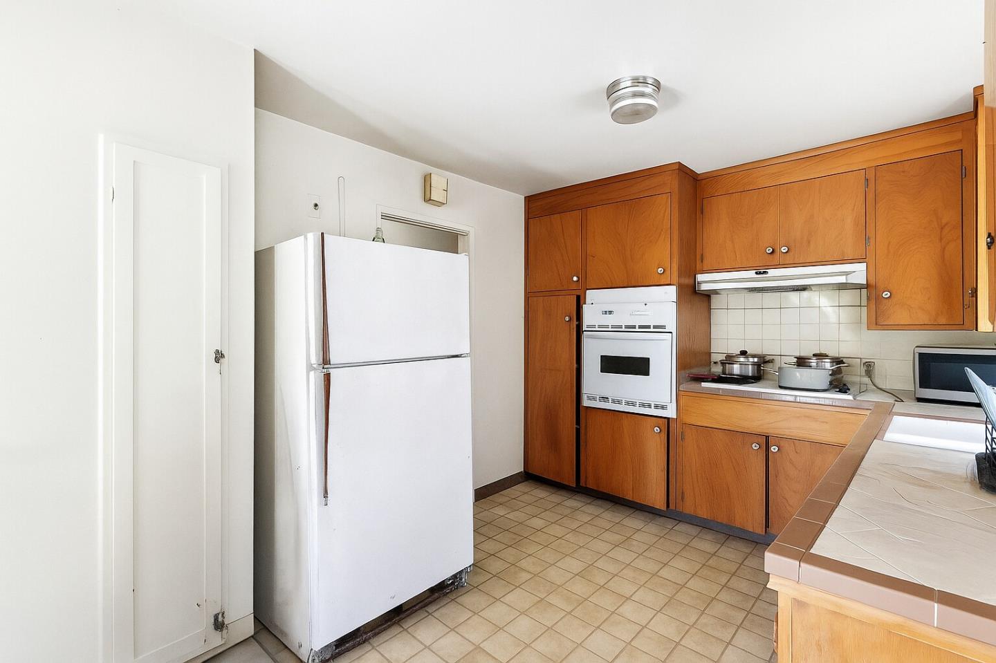 Detail Gallery Image 8 of 9 For 411 Dunster Dr, Campbell,  CA 95008 - – Beds | – Baths