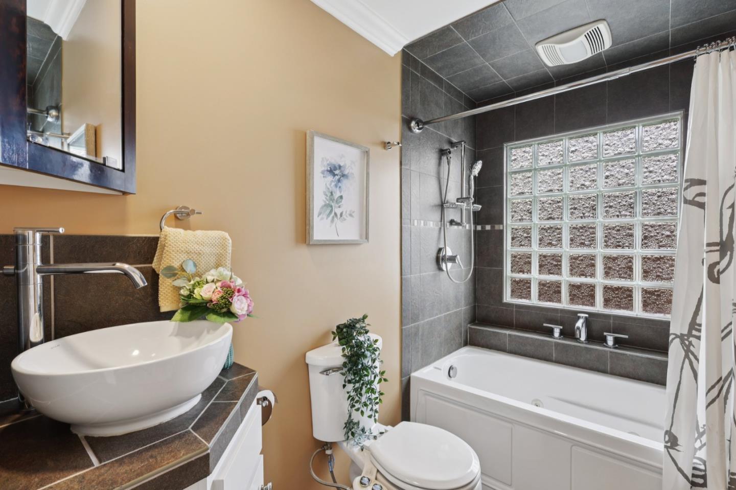 Detail Gallery Image 21 of 63 For 37987 Alta Dr, Fremont,  CA 94536 - 3 Beds | 2 Baths