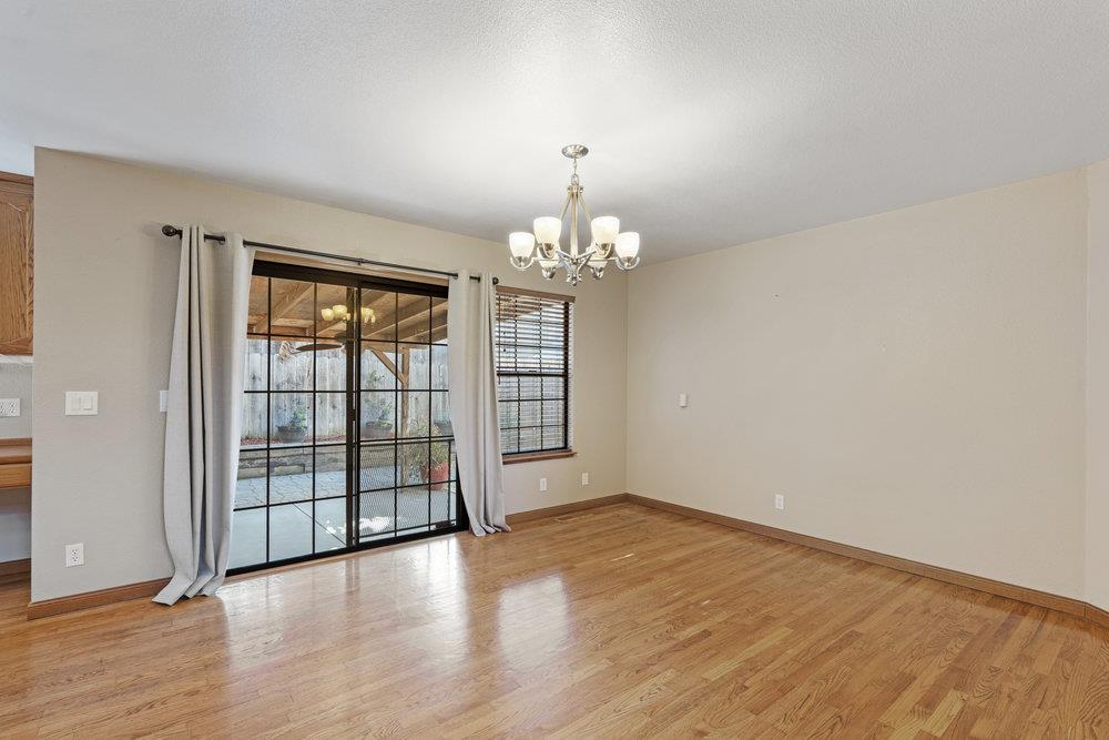 Detail Gallery Image 18 of 49 For 1511 Las Brisas Dr, Hollister,  CA 95023 - 3 Beds | 2/1 Baths