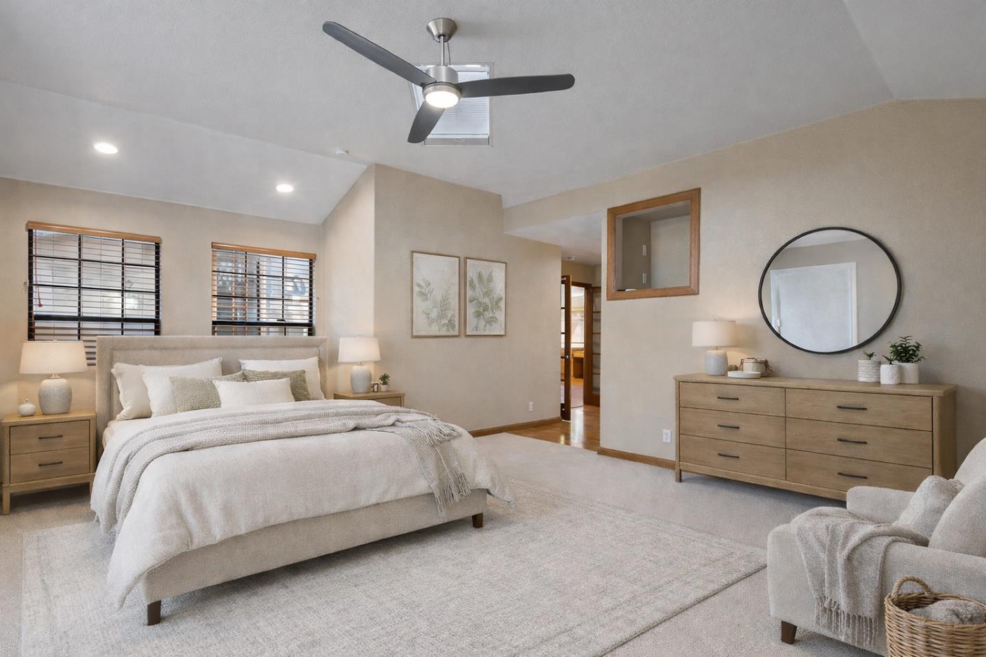 Detail Gallery Image 8 of 49 For 1511 Las Brisas Dr, Hollister,  CA 95023 - 3 Beds | 2/1 Baths