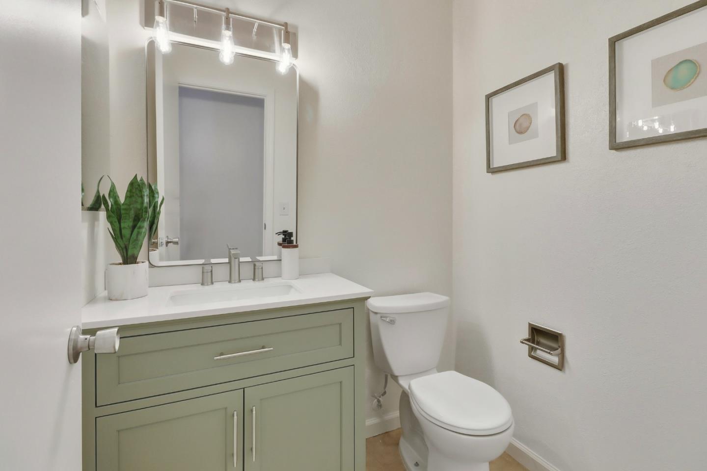Detail Gallery Image 19 of 32 For 1103 Reed Ave a,  Sunnyvale,  CA 94086 - 3 Beds | 1/1 Baths