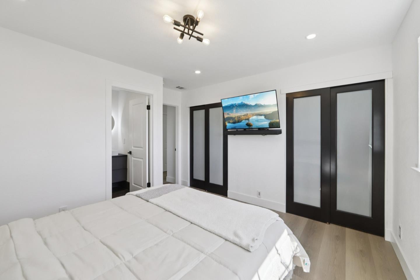 Detail Gallery Image 20 of 42 For 3440 Rubion Dr, San Jose,  CA 95148 - 4 Beds | 2 Baths